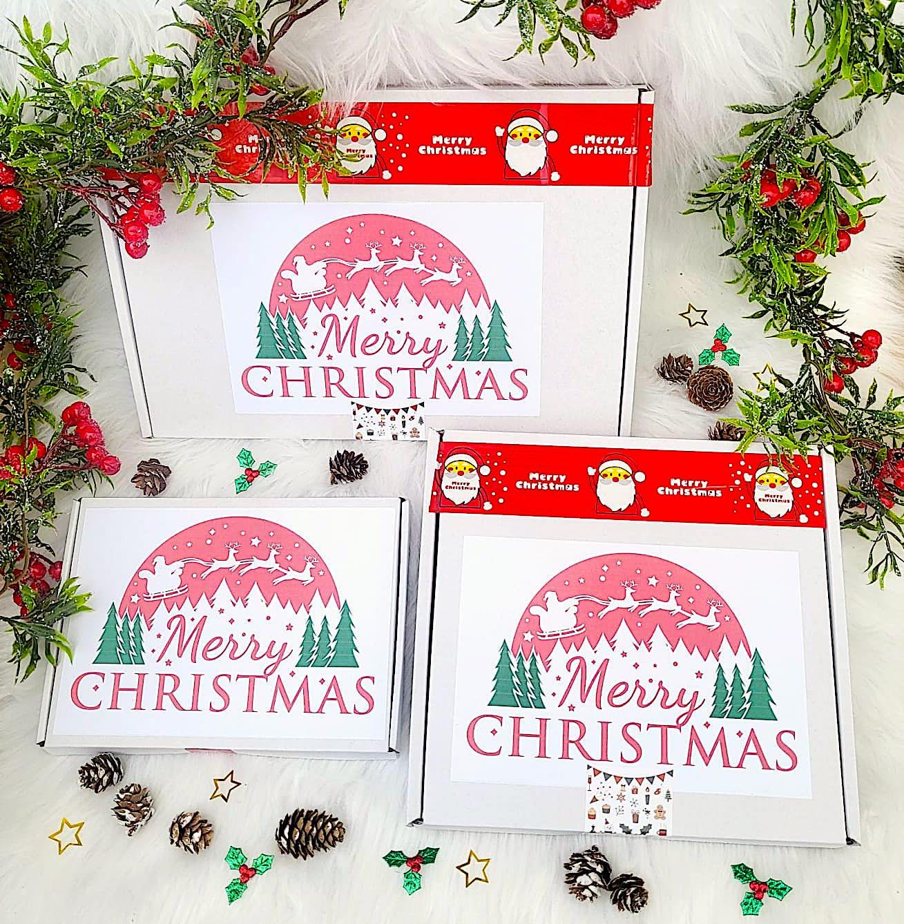 Cosy CHRISTMAS HAMPER Spa Gift Box, Secret Santa Self Care Gift, Christmas Eve Spa Gift, Christmas Hug in a Box, Christmas Socks Gift Box