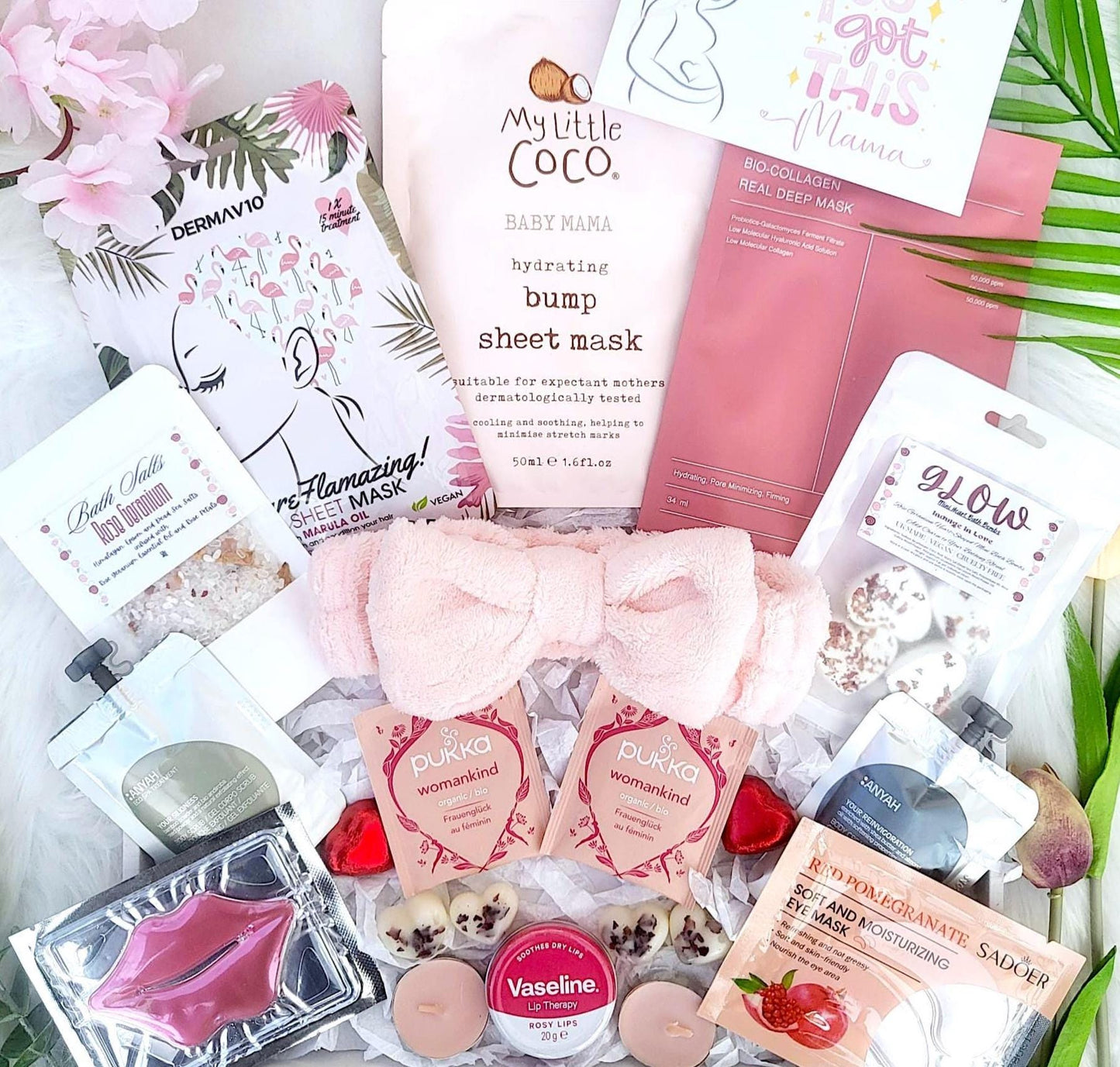 Pregnancy Spa Gift Box: Pamper Hamper for Mum-to-Be with Belly Mask