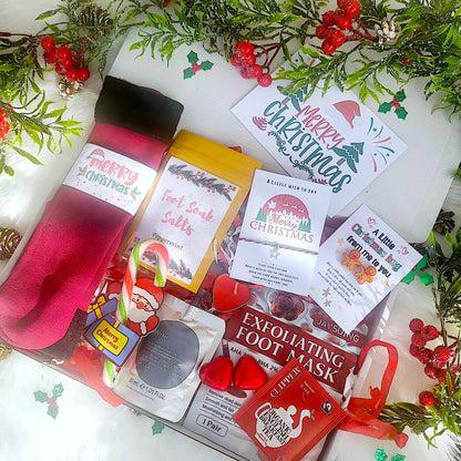 CHRISTMAS HAMPER, Christmas Spa Gift Box for Her, Cosy Christmas Hug  in a Box, Christmas Socks Spa Gift Box, Secret Santa Gift for Her