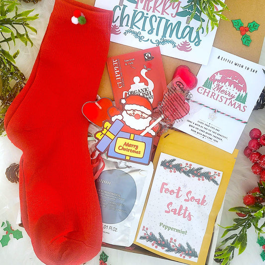 Mini Christmas Hamper, Matching Pom Pom Socks Christmas Spa Gift for Her and Him, Christmas Treats Gift Box, Christmas Hug  in a Box,
