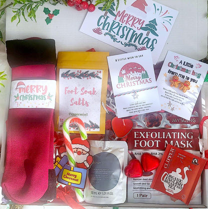 CHRISTMAS HAMPER, Christmas Spa Gift Box for Her, Cosy Christmas Hug  in a Box, Christmas Socks Spa Gift Box, Secret Santa Gift for Her