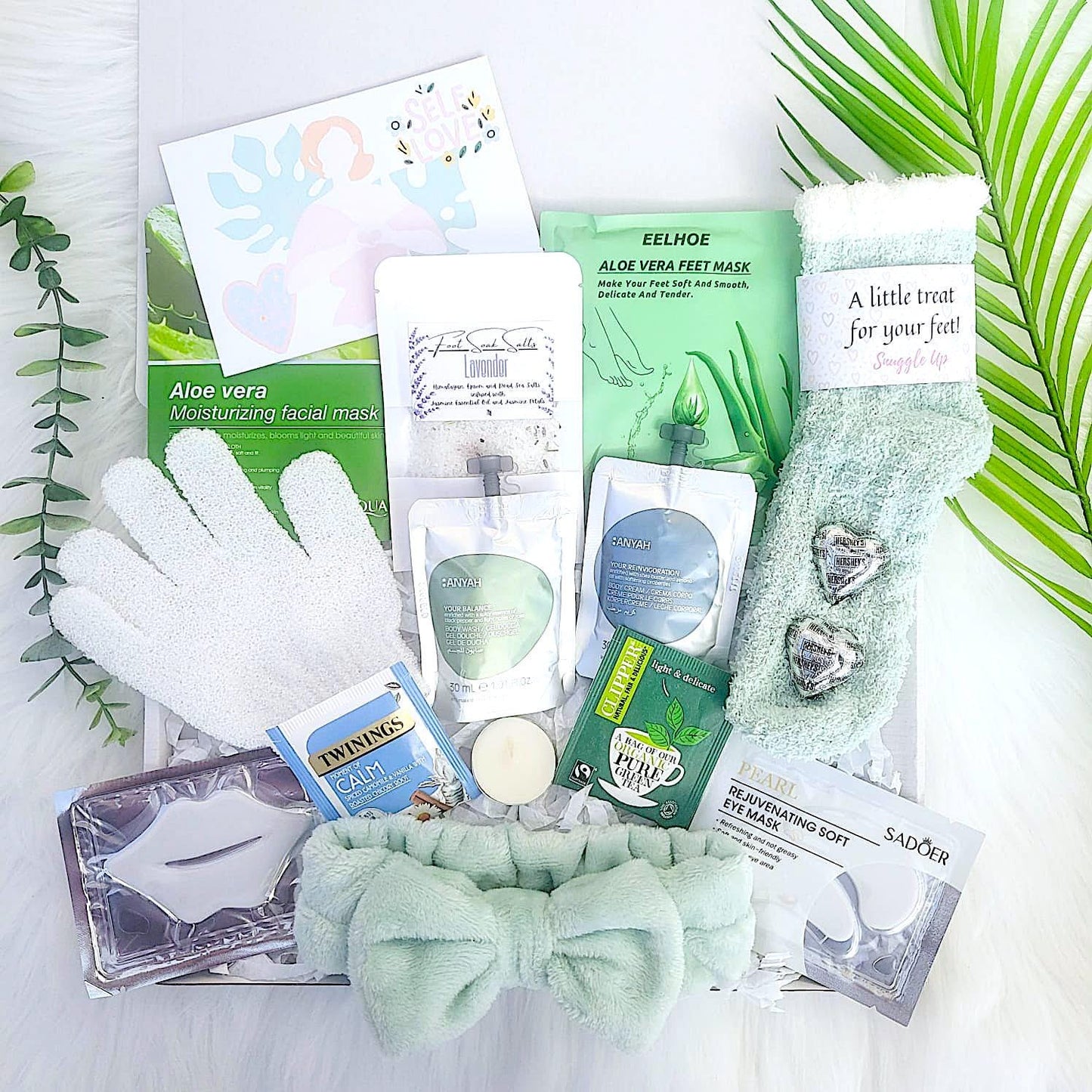 Cozy Spa Gift Box | Relaxation Pamper Hamper with Socks & Lavender