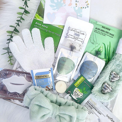 Cozy Spa Gift Box | Relaxation Pamper Hamper with Socks & Lavender