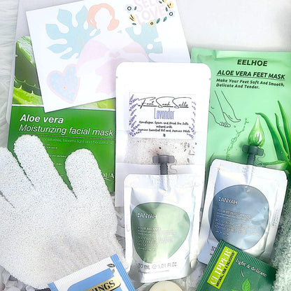 Cozy Spa Gift Box | Relaxation Pamper Hamper with Socks & Lavender
