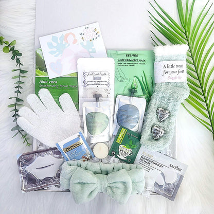Cozy Spa Gift Box | Relaxation Pamper Hamper with Socks & Lavender
