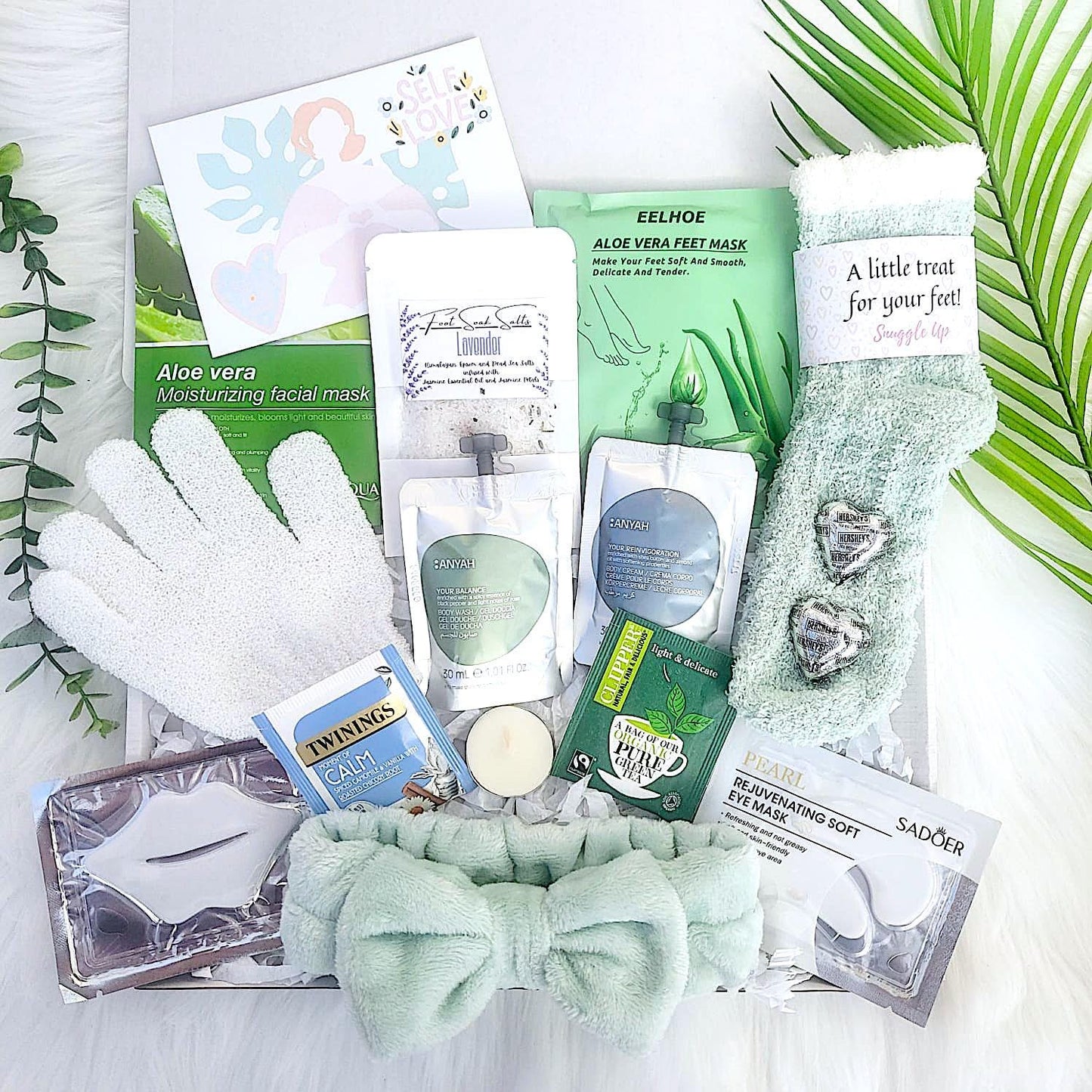 Cozy Spa Gift Box | Relaxation Pamper Hamper with Socks & Lavender