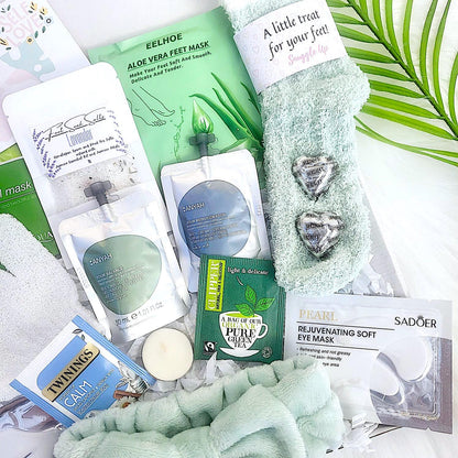 Cozy Spa Gift Box | Relaxation Pamper Hamper with Socks & Lavender