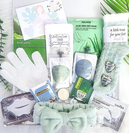 Cozy Spa Gift Box | Relaxation Pamper Hamper with Socks & Lavender