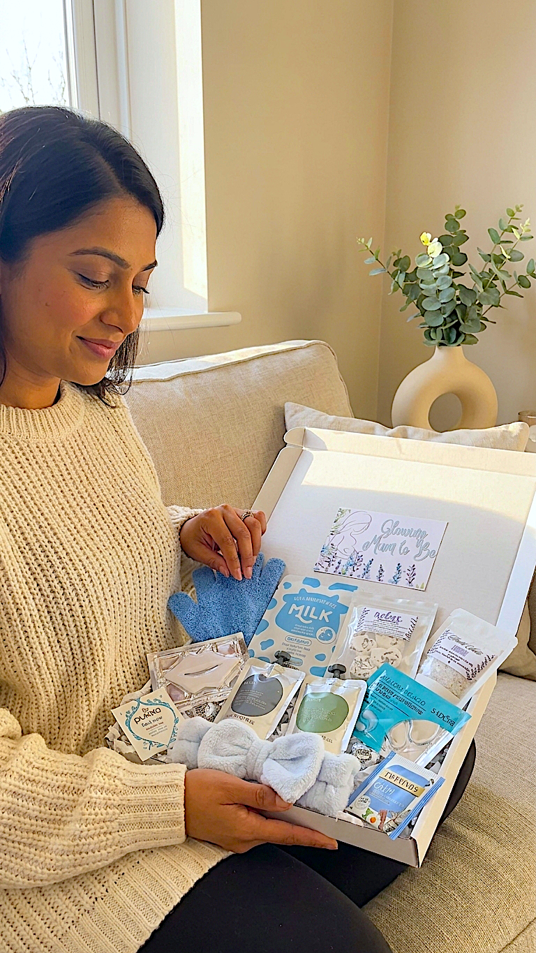 Mum-to-Be Spa Gift Box: Pregnancy Pamper Hamper with Lavender