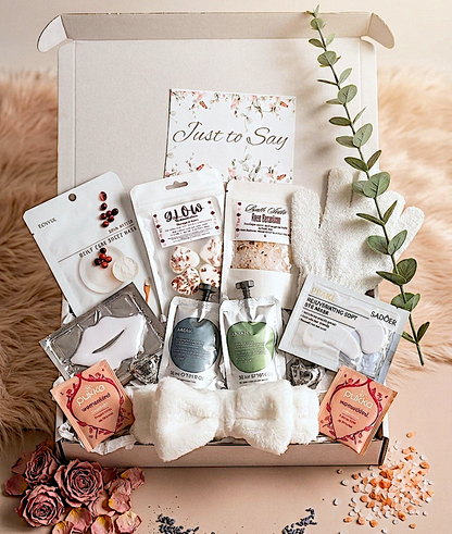 PURE WHITE PREGNANCY CARE PACKAGE  - MUM TO BE SPA IN A BOX